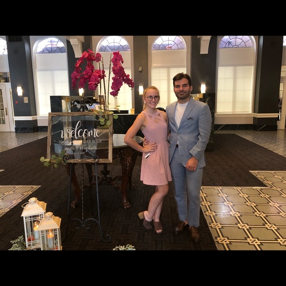 Meet your Posher, Sarah - Picture 2 of 5